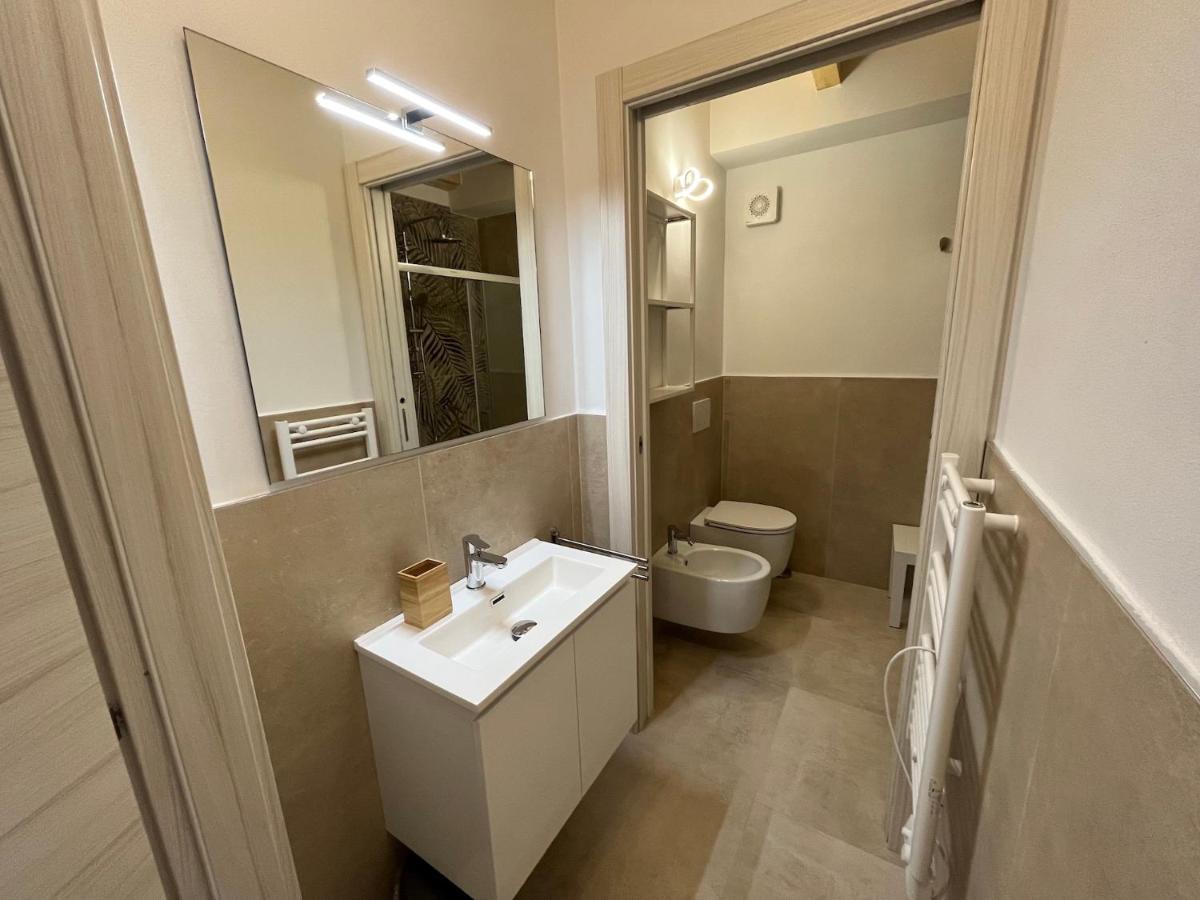 Anfite Apartments Santa Maria Desenzano del Garda Bagian luar foto