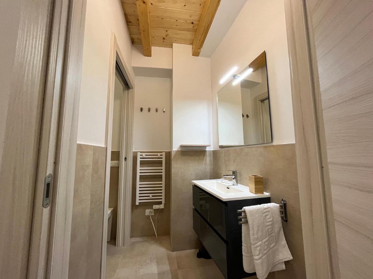 Anfite Apartments Santa Maria Desenzano del Garda Bagian luar foto