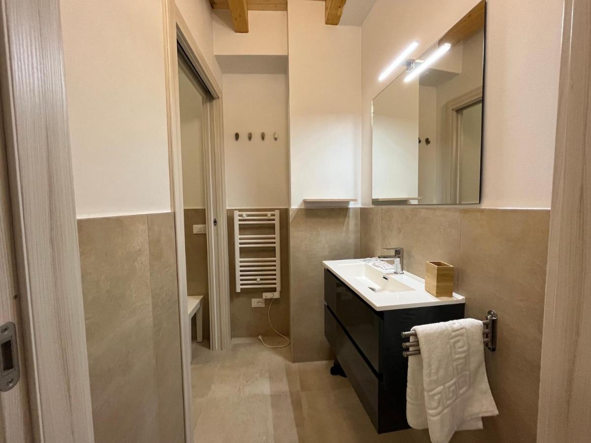 Anfite Apartments Santa Maria Desenzano del Garda Bagian luar foto