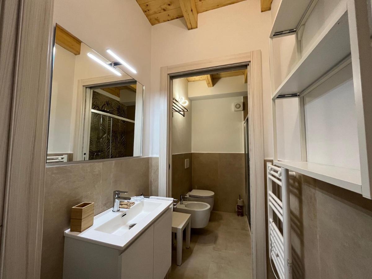 Anfite Apartments Santa Maria Desenzano del Garda Bagian luar foto