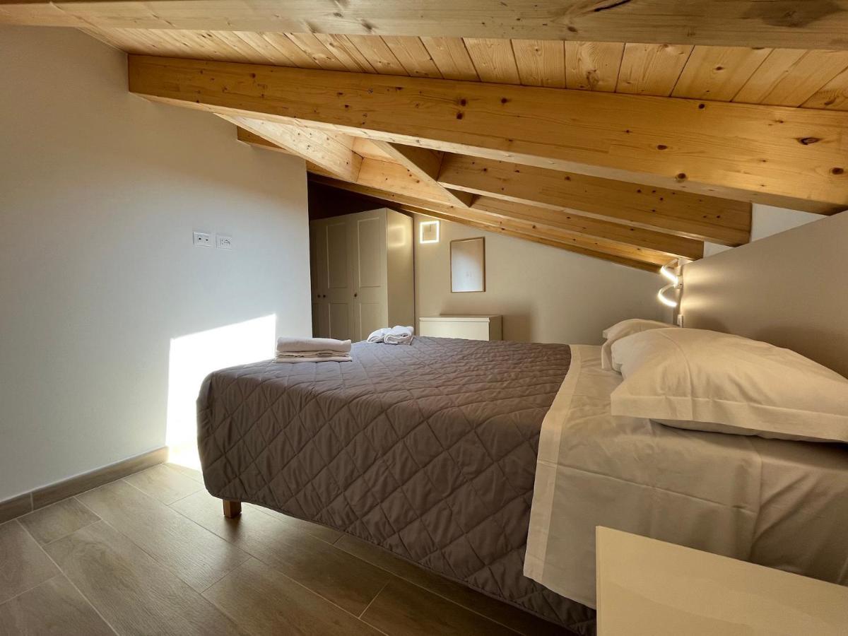 Anfite Apartments Santa Maria Desenzano del Garda Bagian luar foto